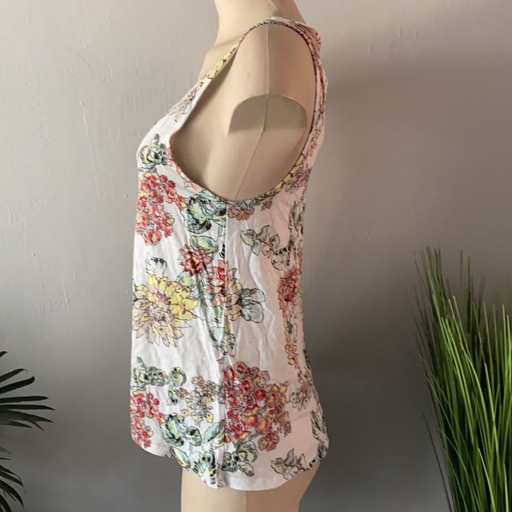 Floral Tank - Picture 2 of 3